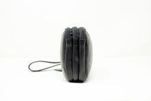 Carica l'immagine nel visualizzatore di Gallery, Pochette Uomo in Vera Pelle Martellata a 3 Scomparti con Zip Nero