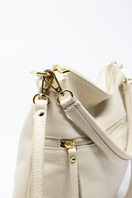 Carica l'immagine nel visualizzatore di Gallery, Borsa a Mano e Spalla in Pelle Martellata Panna - Hobo Bag Artigianale Made in Italy