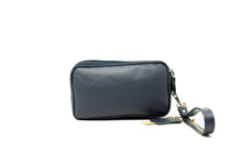 Carica l'immagine nel visualizzatore di Gallery, Pochette Uomo in Vera Pelle Martellata a 3 Scomparti con Zip Blu