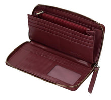 Carica l'immagine nel visualizzatore di Gallery, Portafoglio Pepe Jeans Amanda Bordeaux