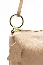 Carica l'immagine nel visualizzatore di Gallery, Borsa a Spalla Beige in Vera Pelle - Made in Italy Artigianale
