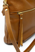 Carica l'immagine nel visualizzatore di Gallery, Borsa a Mano e Spalla in Pelle Martellata Cuoio - Hobo Bag Artigianale Made in Italy
