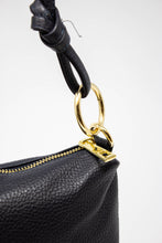 Carica l'immagine nel visualizzatore di Gallery, Borsa a Spalla Blu in Vera Pelle - Made in Italy Artigianale
