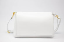 Carica l'immagine nel visualizzatore di Gallery, Borsa a Tracolla in Vera Pelle Bianca Made in Italy - Crossbody Artigianale con Patta
