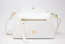 Carica l'immagine nel visualizzatore di Gallery, Borsa a Tracolla in Vera Pelle Bianca Made in Italy - Crossbody Artigianale con Patta
