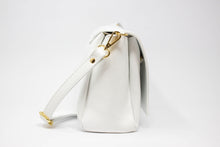 Carica l'immagine nel visualizzatore di Gallery, Borsa a Tracolla in Vera Pelle Bianca Made in Italy - Crossbody Artigianale con Patta
